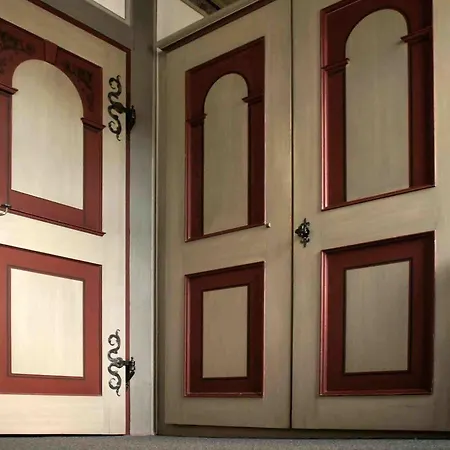 Vadian Garni فندق