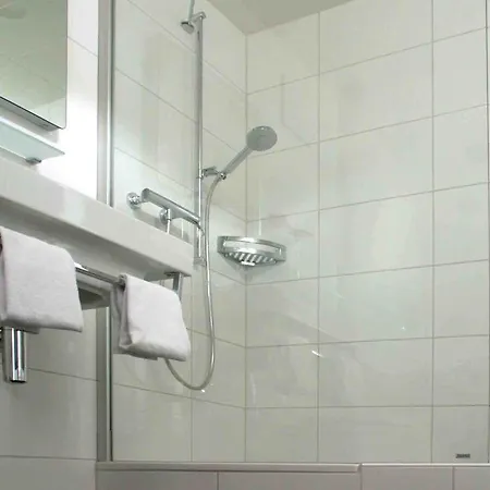 Hotell Vadian Garni 2*