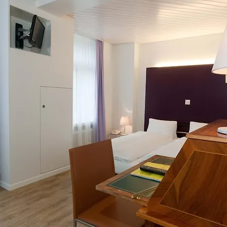 Hotell Vadian Garni 2*