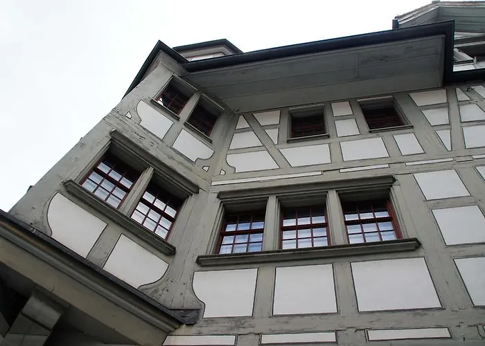 Hotel Vadian Garni 2*