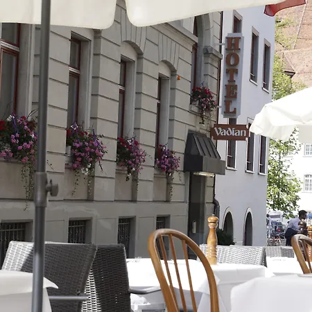 Hotel Vadian Garni 2*